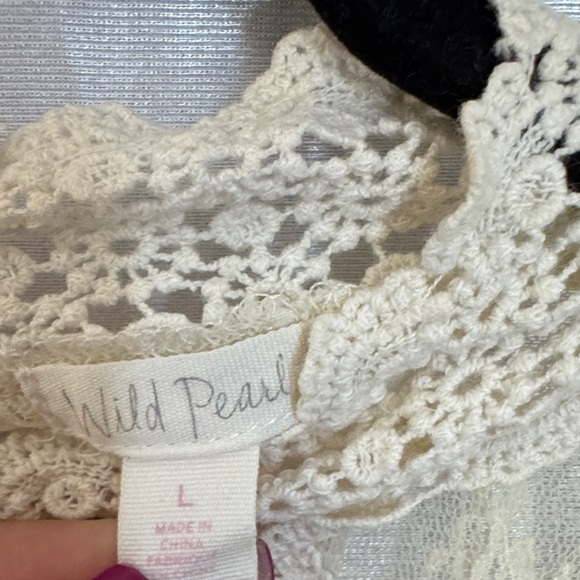 Wild Pearl Lace Ivory Blouse Large - Picture 6 of 6